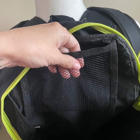 🎒 Arizona Blu Athletic Gear Backpack (Black, Gray, Neon Yellow) - Picture 7 of 8